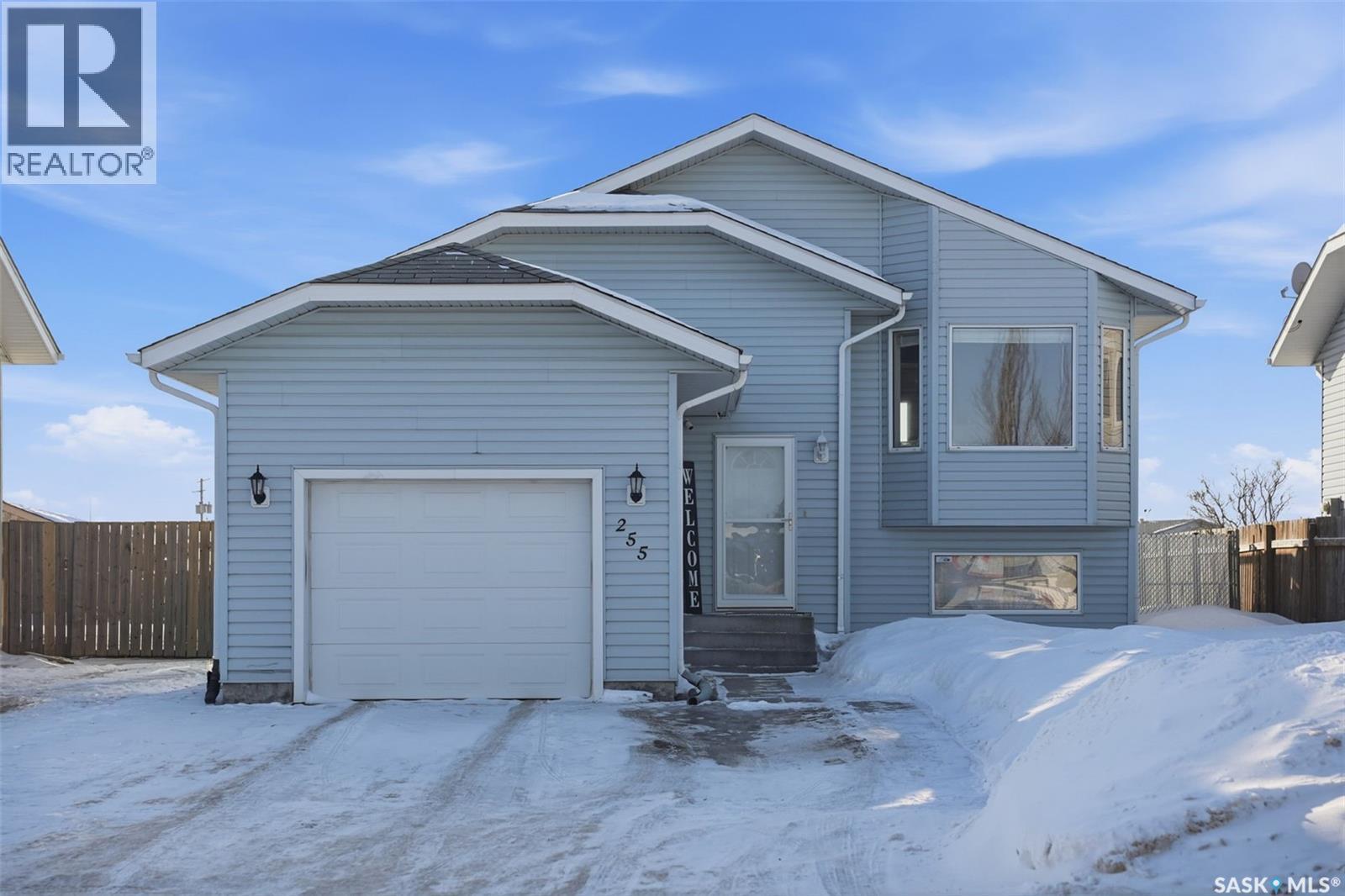 255 Southwood Drive, Prince Albert, SK - Outdoor