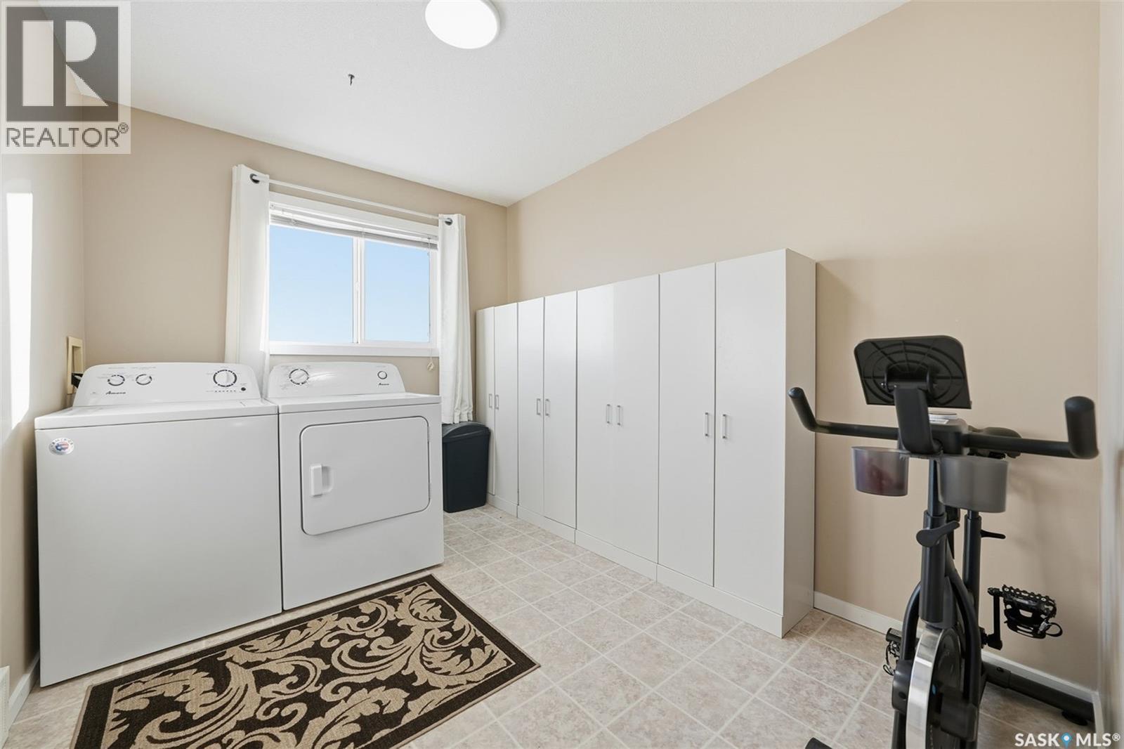 255 Southwood Drive, Prince Albert, SK - Indoor Photo Showing Laundry Room