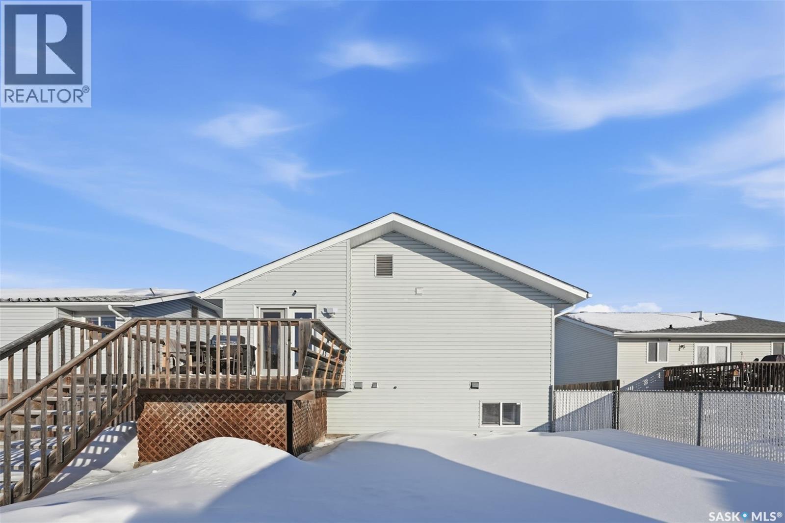 255 Southwood Drive, Prince Albert, SK - Outdoor With Exterior