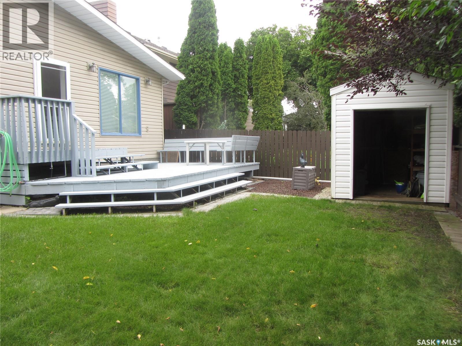 542 Christopher Lane, Saskatoon, SK - Outdoor With Deck Patio Veranda