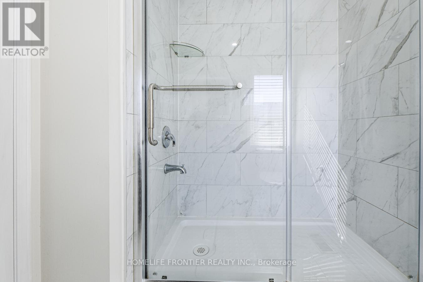 3391 Bruzan Crescent, Mississauga, ON - Indoor Photo Showing Bathroom