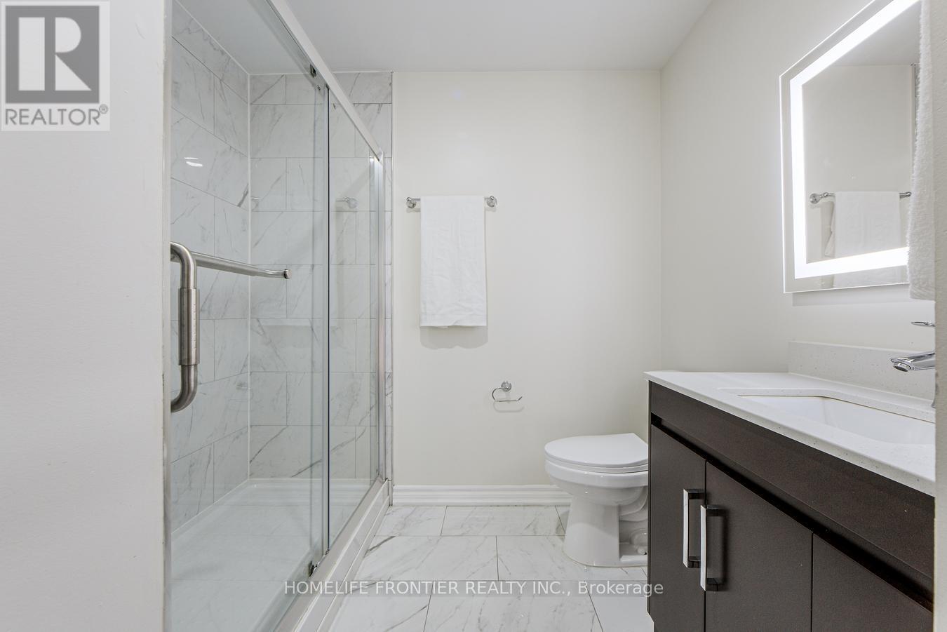 3391 Bruzan Crescent, Mississauga, ON - Indoor Photo Showing Bathroom