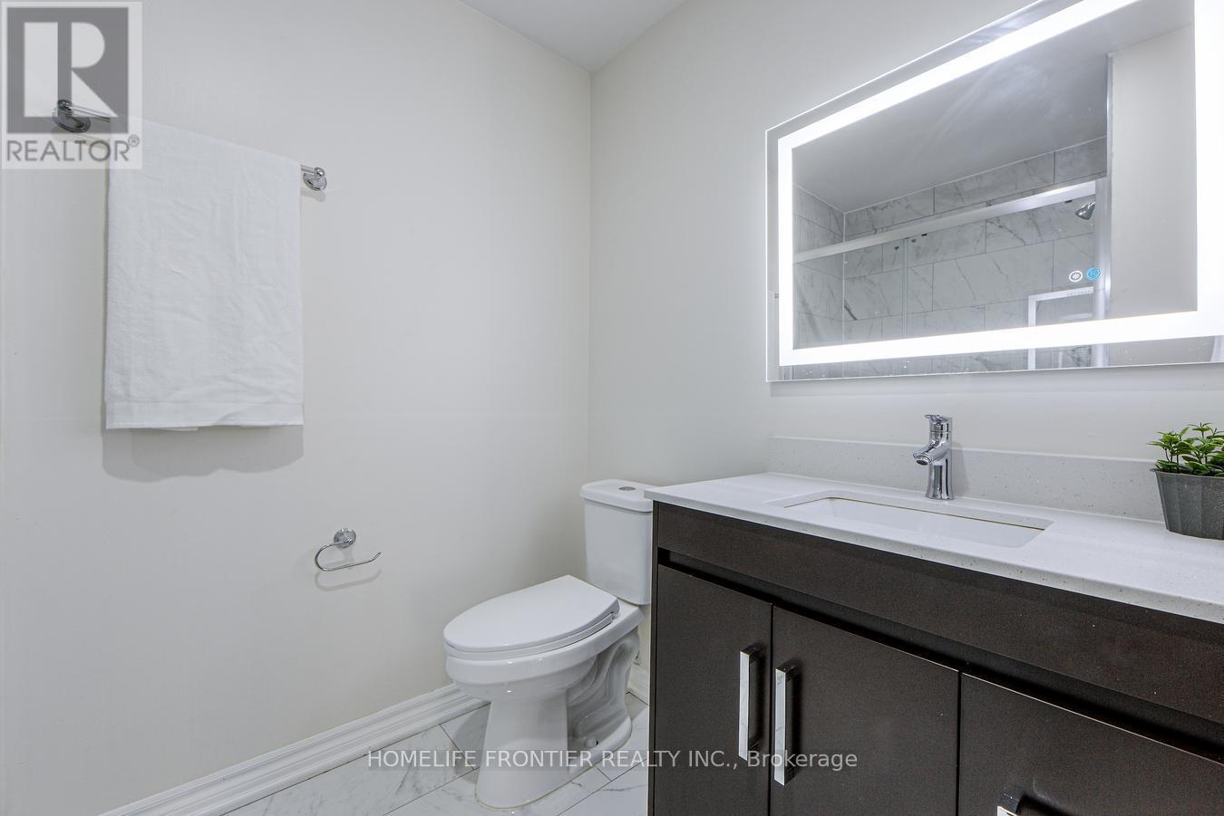 3391 Bruzan Crescent, Mississauga, ON - Indoor Photo Showing Bathroom