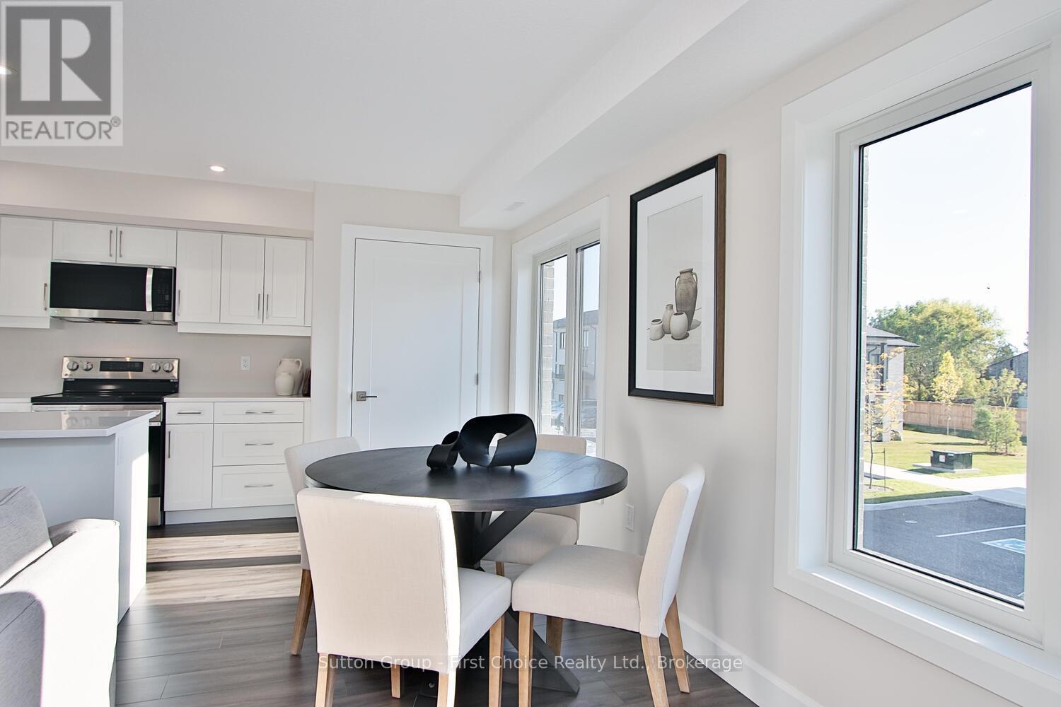 Unit 40 - 3202 Vivian Line, Stratford, ON - Indoor