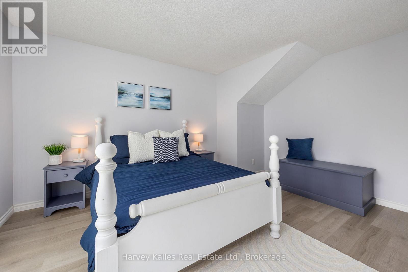 Primary Bedroom - 37 - 146 Settler'S Way, Blue Mountains, ON - Indoor Photo Showing Bedroom