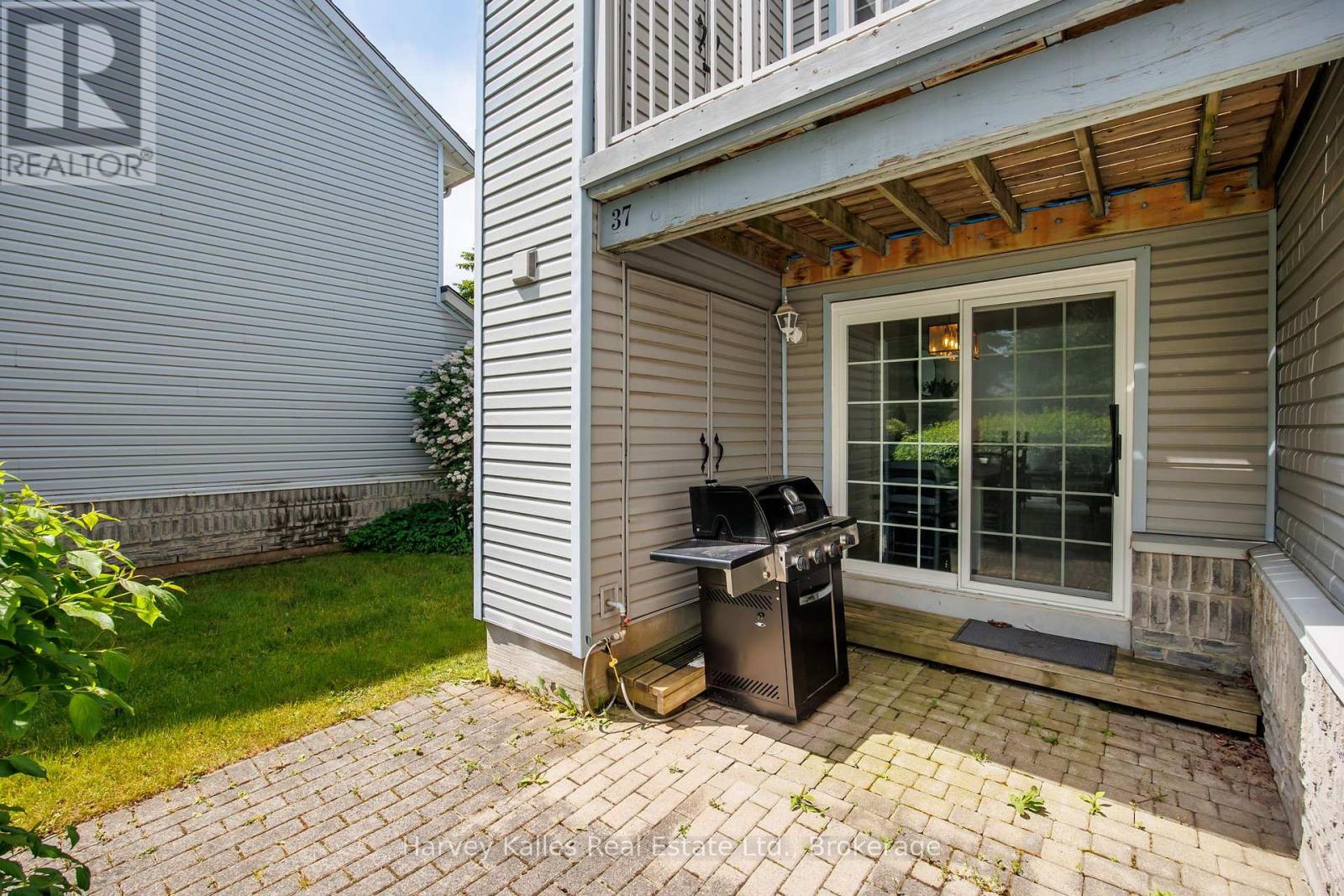 Back Patio off of Dining Room - 37 - 146 Settler'S Way, Blue Mountains, ON - Outdoor With Deck Patio Veranda With Exterior