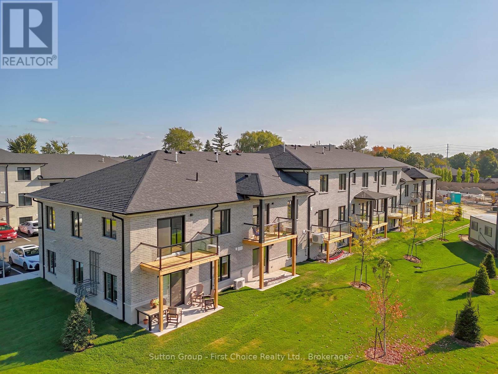 Unit 42 - 3202 Vivian Line, Stratford, ON - Outdoor