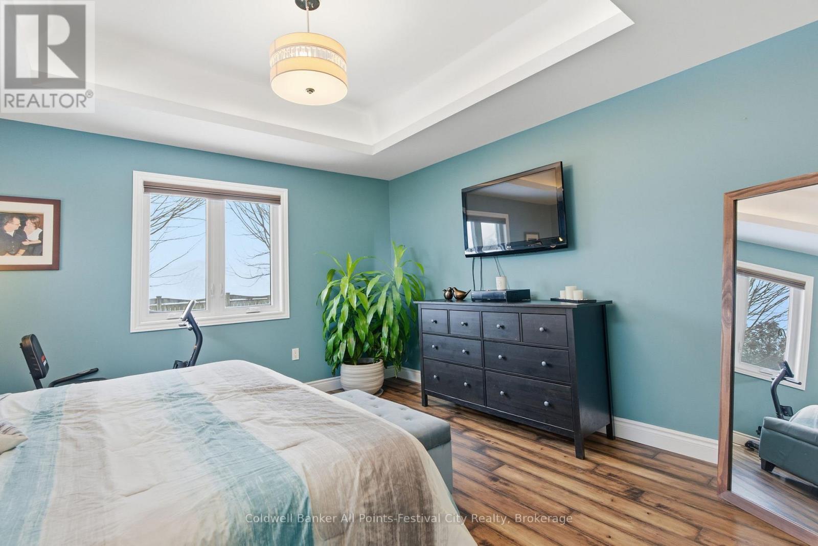 217 Britannia Road E, Goderich (Goderich (Town)), ON - Indoor Photo Showing Bedroom