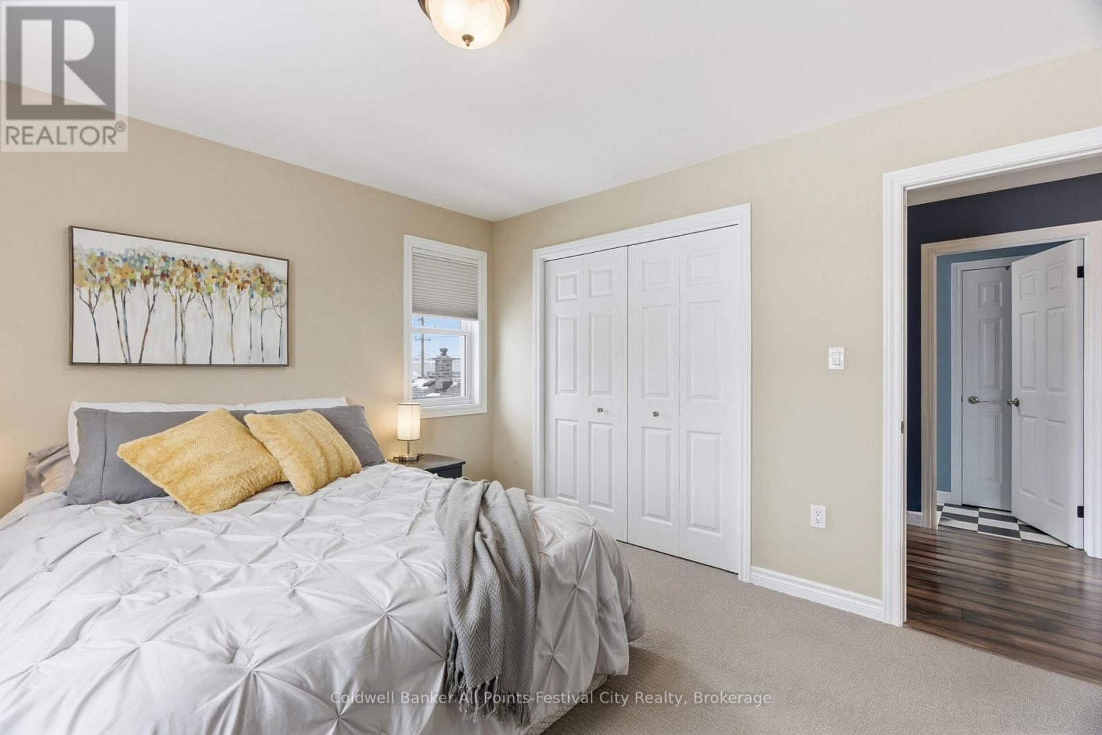 217 Britannia Road E, Goderich (Goderich (Town)), ON - Indoor Photo Showing Bedroom