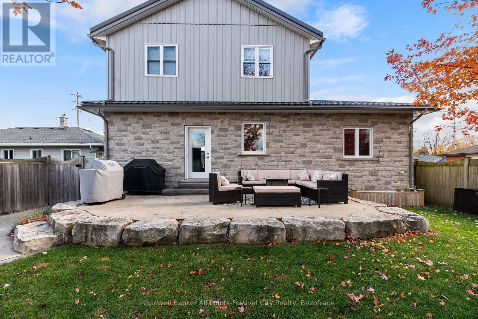 217 Britannia Road E, Goderich (Goderich (Town)), ON - Outdoor With Deck Patio Veranda