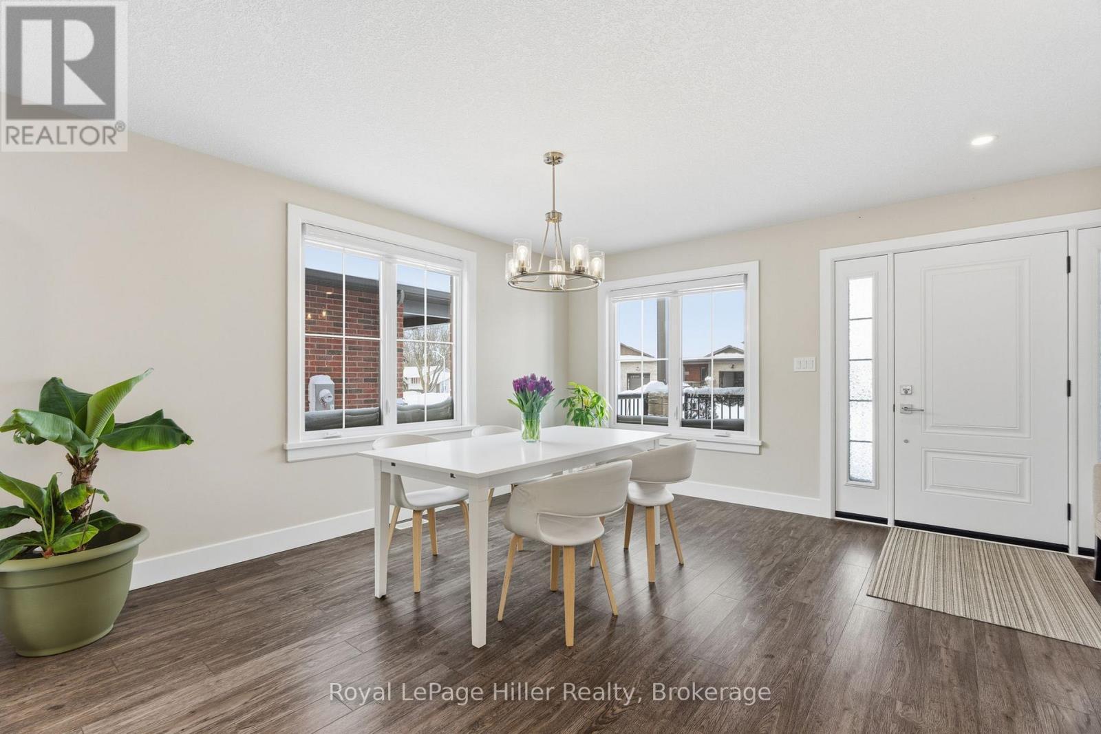 225A Thames Avenue, West Perth (Mitchell), ON - Indoor Photo Showing Dining Room