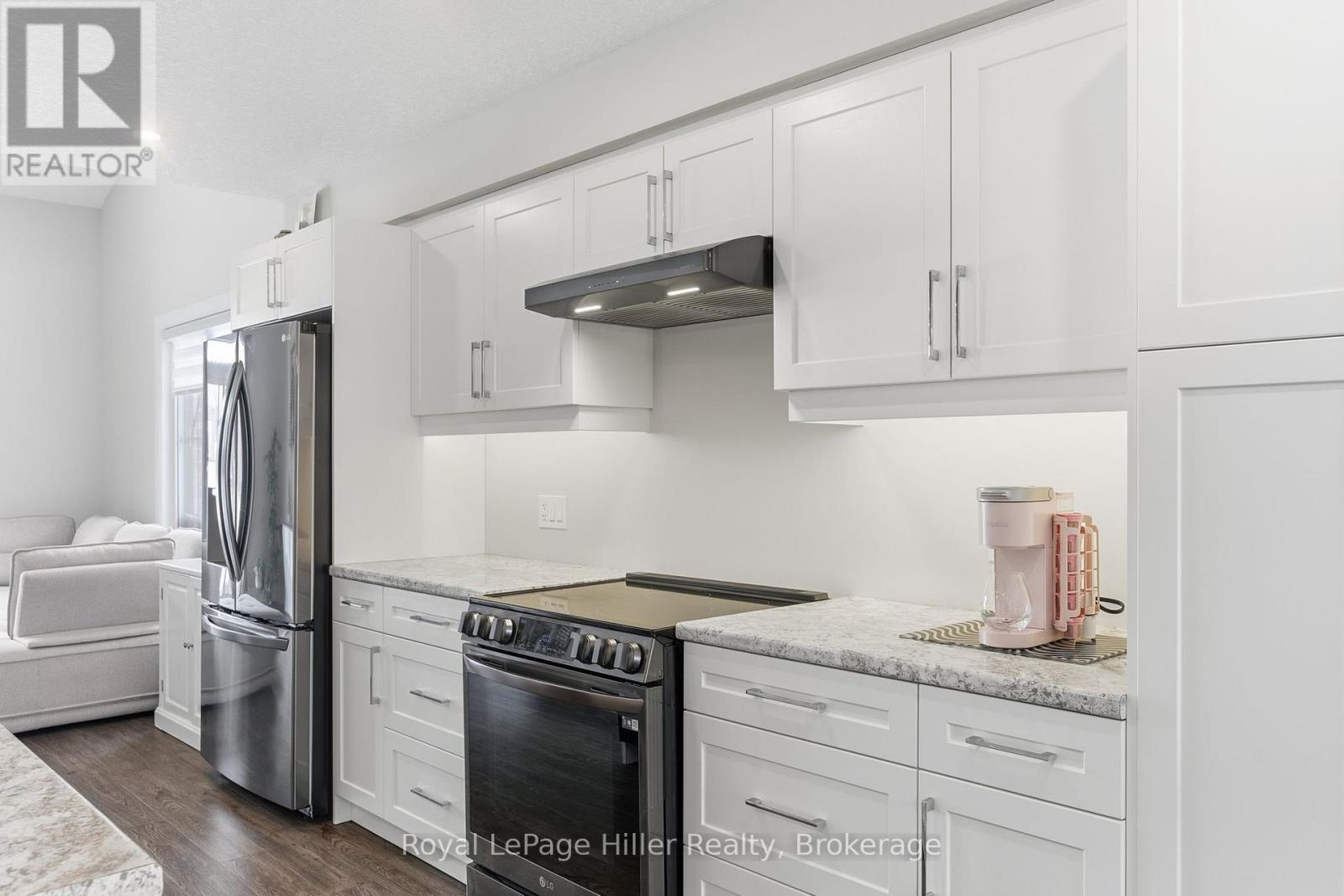 225A Thames Avenue, West Perth (Mitchell), ON - Indoor Photo Showing Kitchen With Upgraded Kitchen