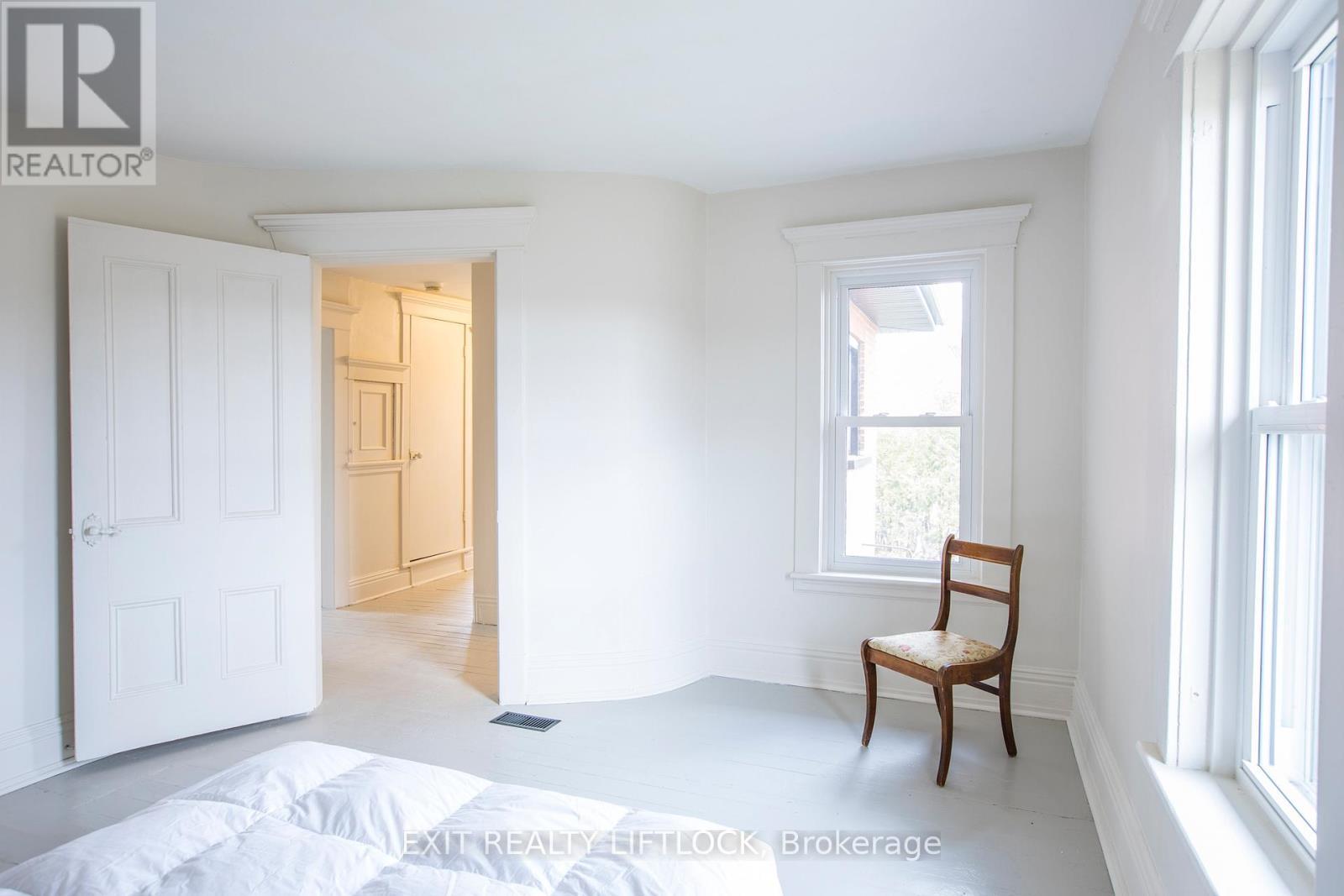 4922 Highway 7, Kawartha Lakes (Omemee), ON - Indoor Photo Showing Bedroom