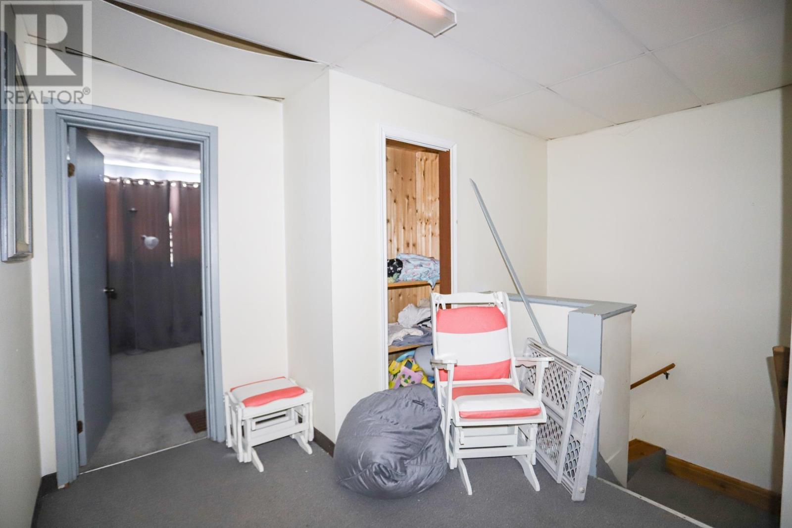 8 Dufferin St, Sault Ste. Marie, ON - Indoor