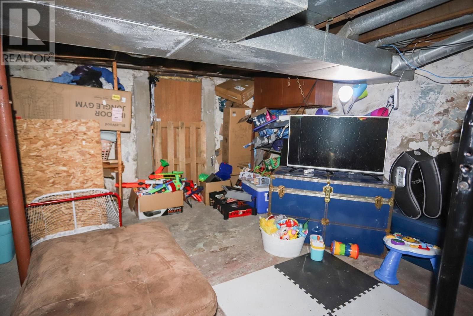 8 Dufferin St, Sault Ste. Marie, ON - Indoor Photo Showing Basement