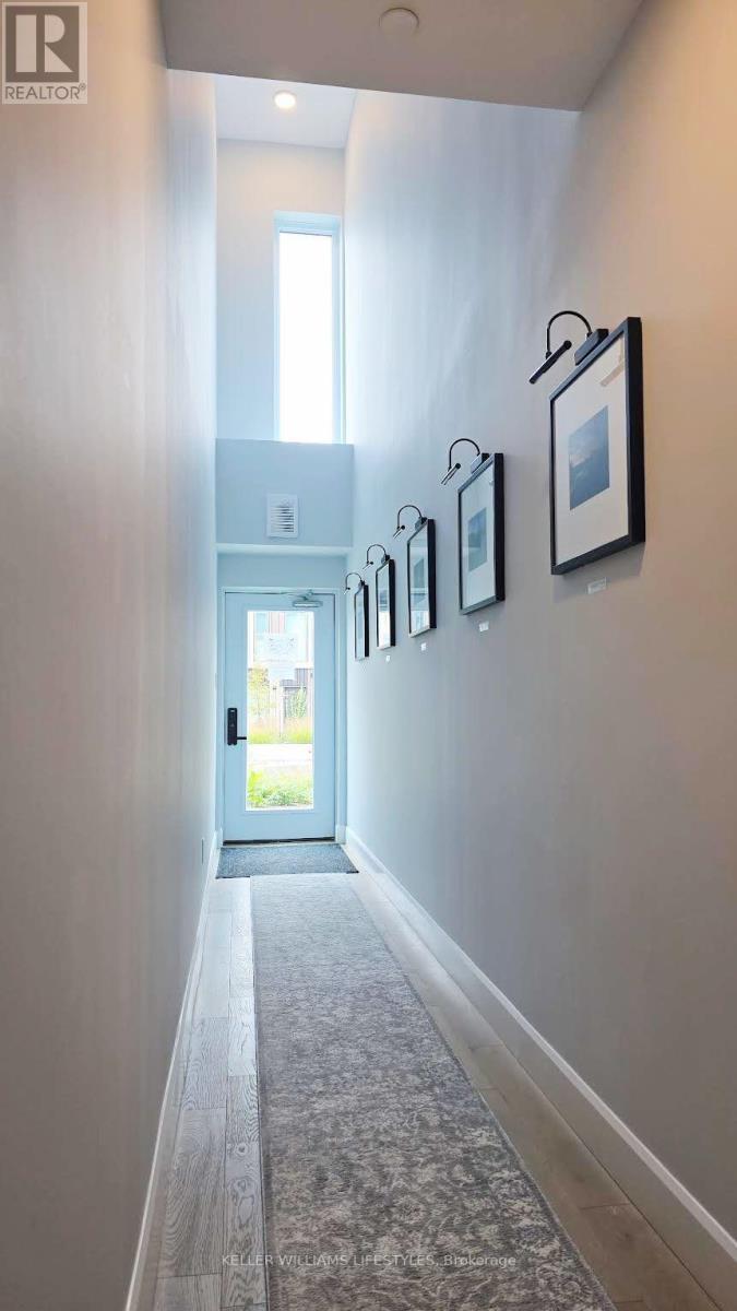 A120 - 2062 Lumen Drive, London South (South A), ON - Indoor Photo Showing Other Room