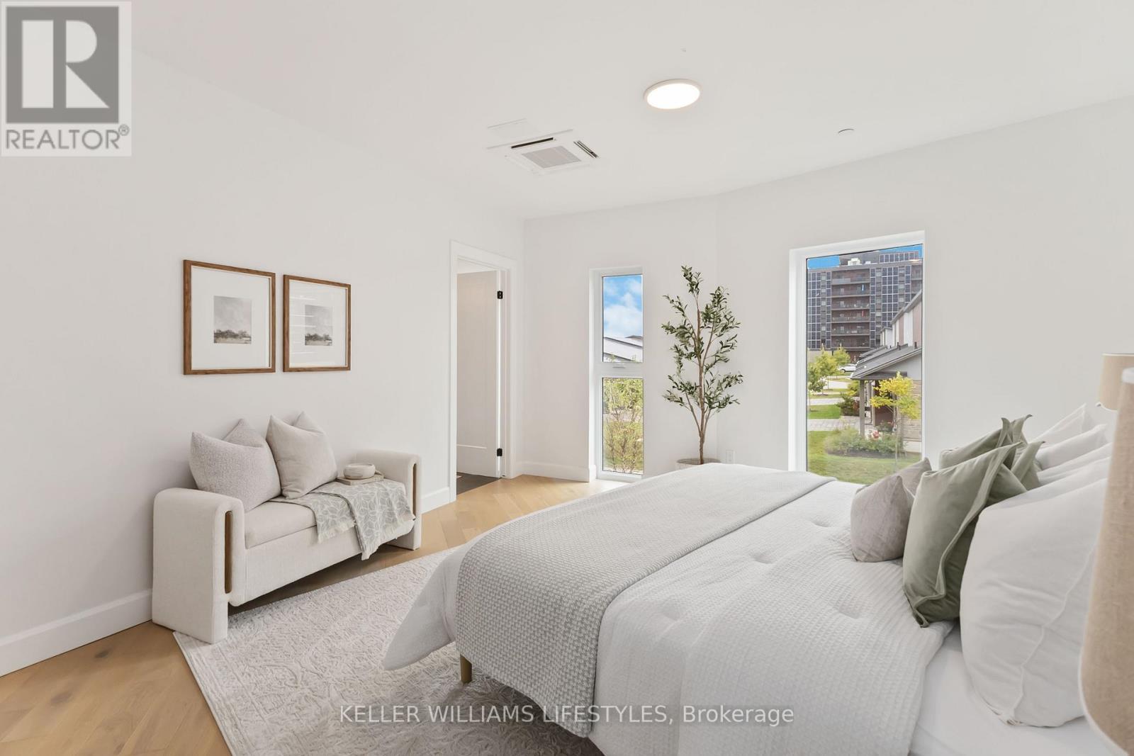 A110 - 2062 Lumen Drive, London South (South A), ON - Indoor Photo Showing Bedroom