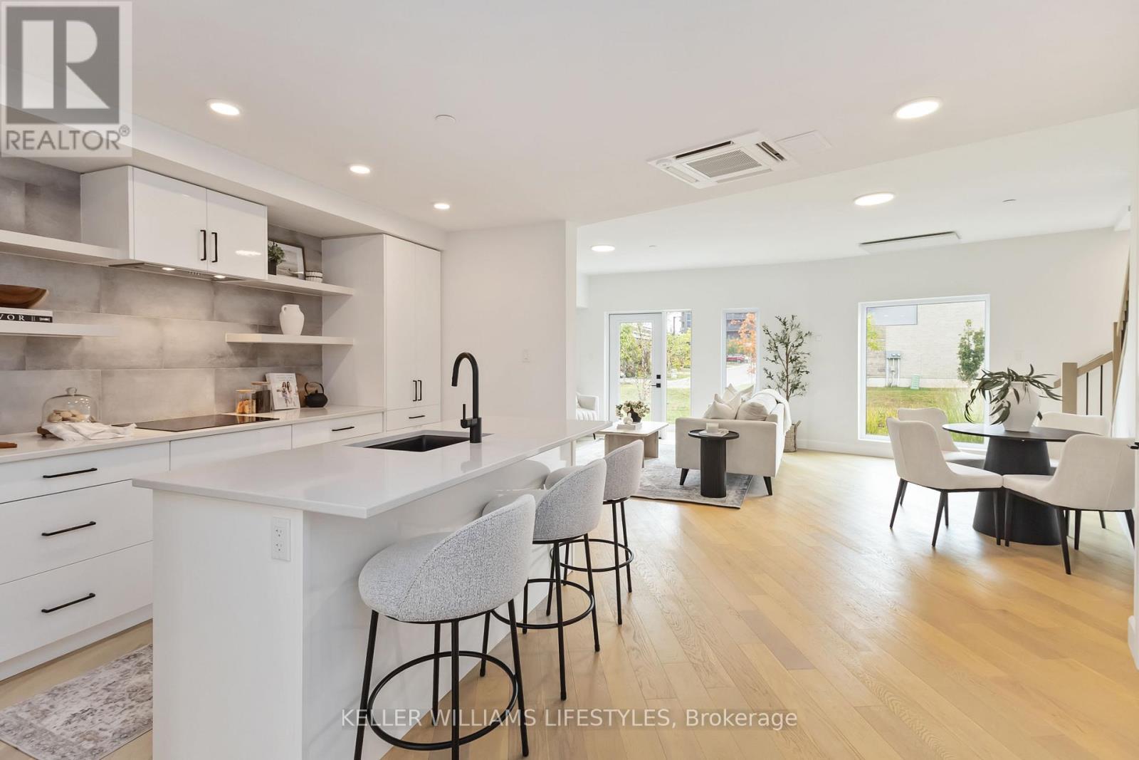 A110 - 2062 Lumen Drive, London South (South A), ON - Indoor Photo Showing Kitchen With Upgraded Kitchen