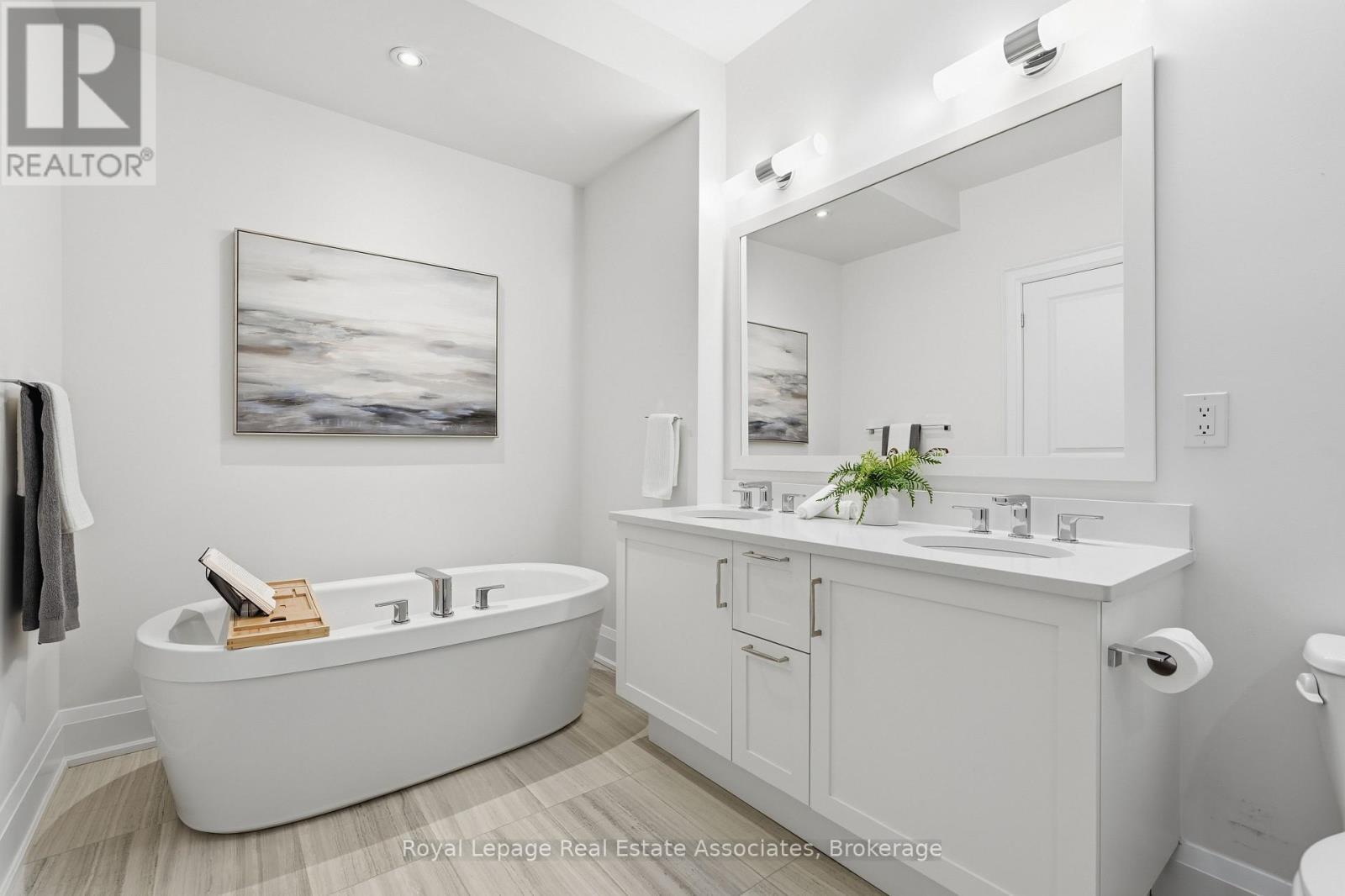 57 - 75 Elder Avenue, Toronto, ON - Indoor Photo Showing Bathroom