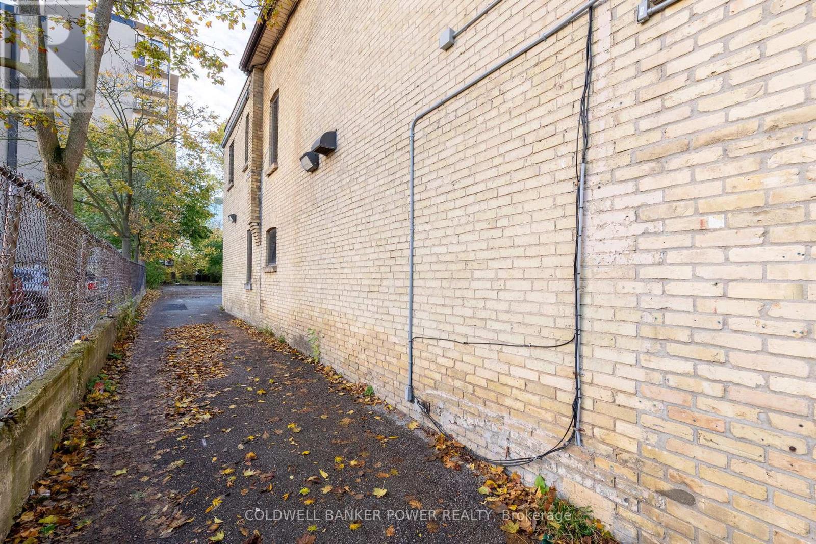 159 Albert Street, London East (East F), ON