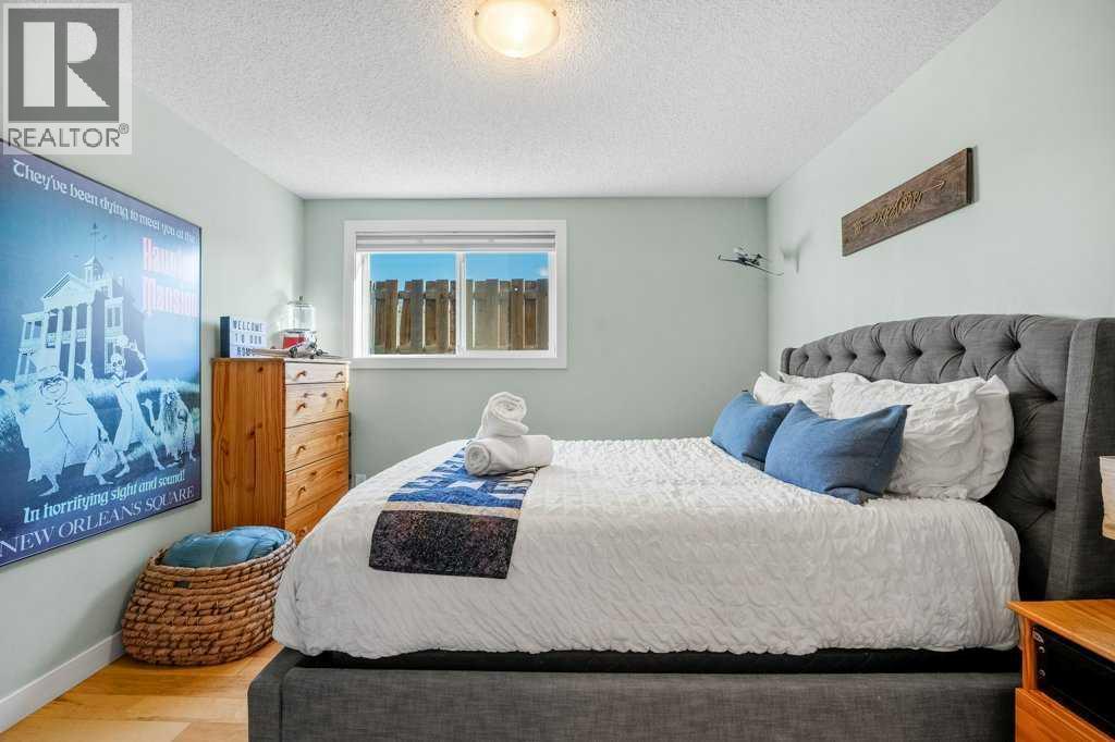 101, 312 15 Avenue Ne, Calgary, AB - Indoor Photo Showing Bedroom