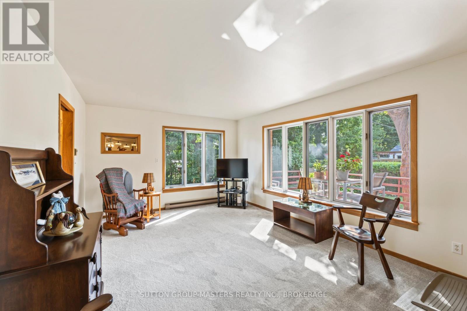 396 Roosevelt Drive, Kingston (City Southwest), ON - Indoor