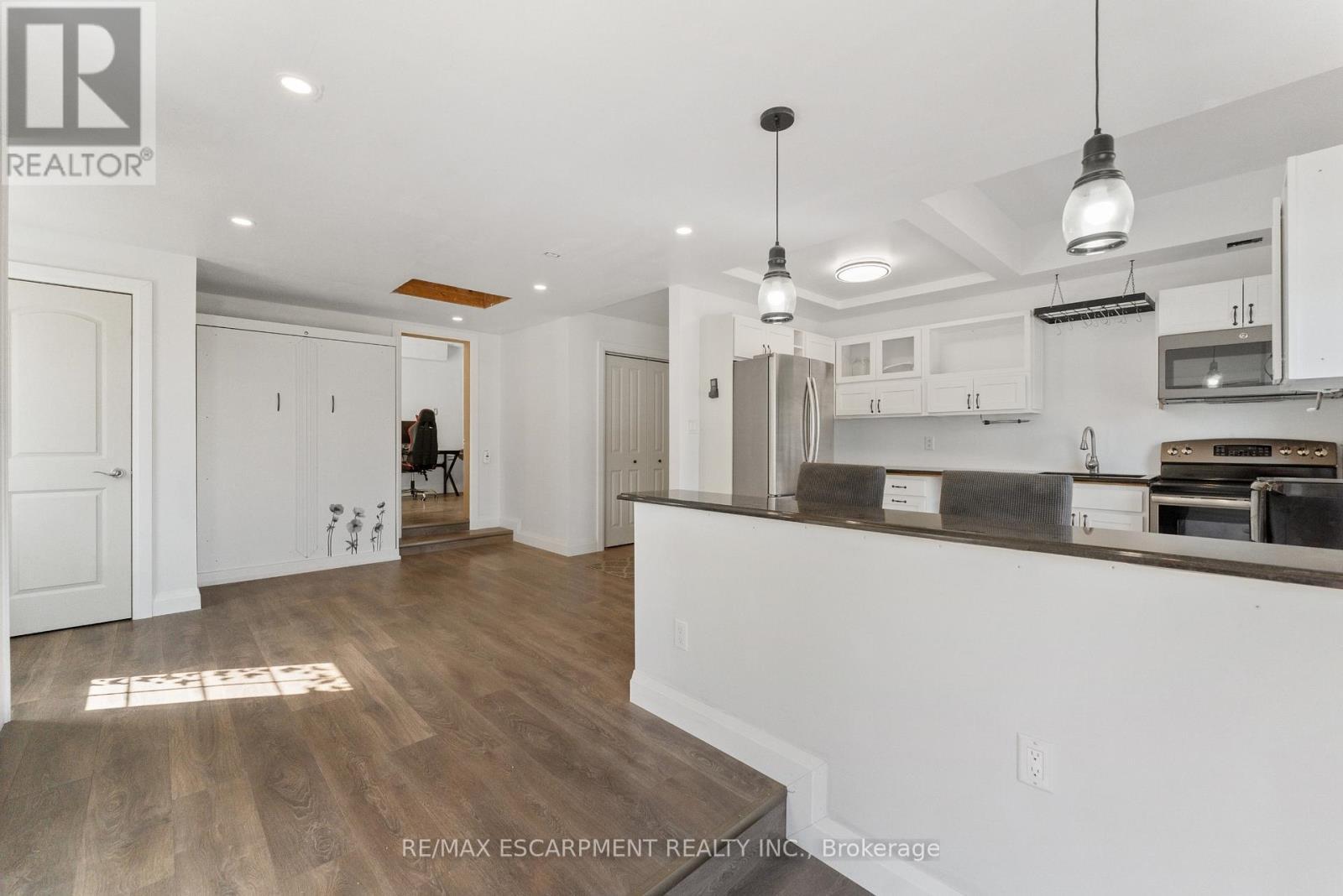 75642 Diltz Road, Wainfleet, ON - Indoor Photo Showing Kitchen With Upgraded Kitchen