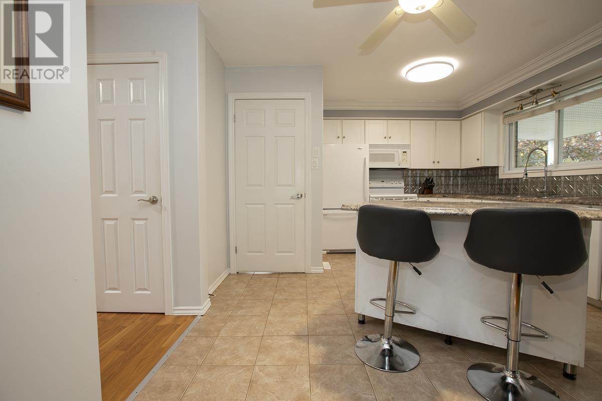 260 Shannon Rd, Sault Ste. Marie, ON - Indoor Photo Showing Kitchen