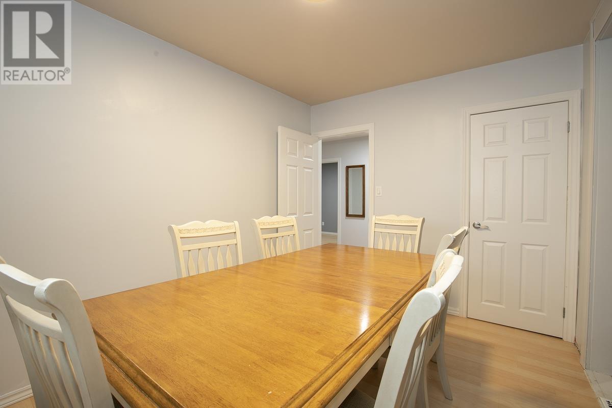 260 Shannon Rd, Sault Ste. Marie, ON - Indoor Photo Showing Dining Room