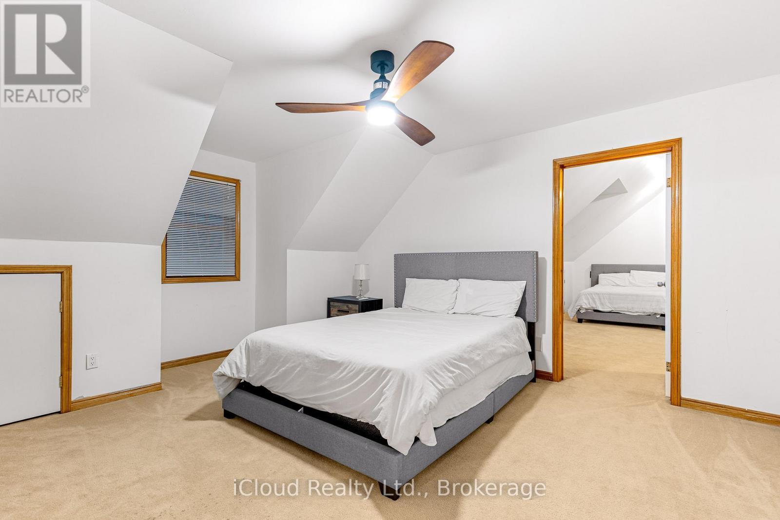 32 Howe Island Ferry Road, Kingston, ON - Indoor Photo Showing Bedroom