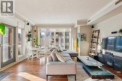 Living/Dining combo -