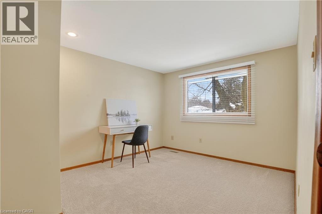 384 Dunvegan Drive, Waterloo, ON - Indoor Photo Showing Other Room