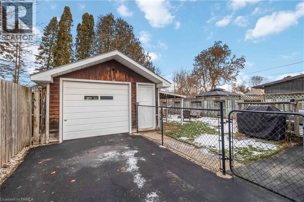 288 Marlborough Street, Brantford, ON - Outdoor