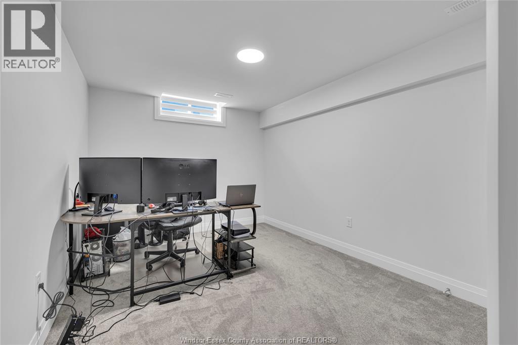 385 Matese Street, Lakeshore, ON - Indoor Photo Showing Office