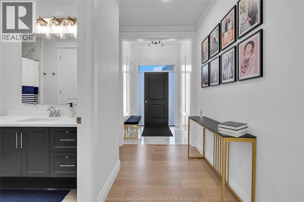 385 Matese Street, Lakeshore, ON - Indoor Photo Showing Other Room