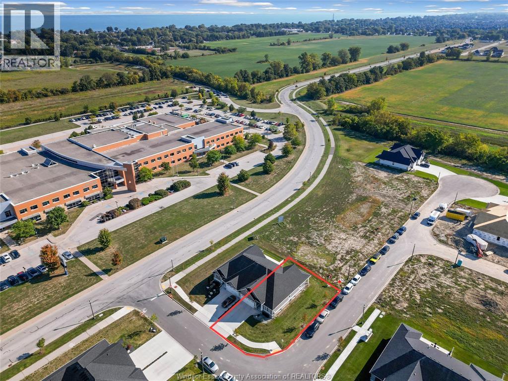 385 Matese Street, Lakeshore, ON - Outdoor With View