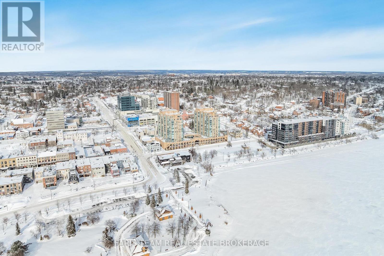 511 - 150 Dunlop Street E, Barrie, ON - Outdoor With View