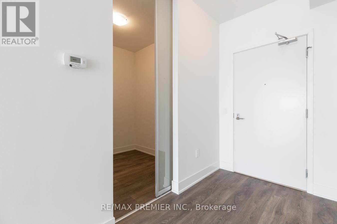 3606 - 2916 Highway 7, Vaughan, ON - Indoor Photo Showing Other Room