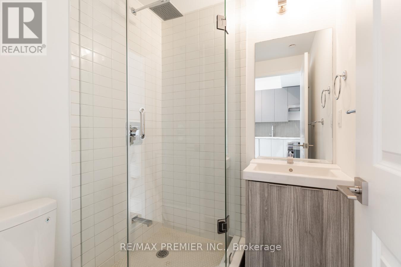 3606 - 2916 Highway 7, Vaughan, ON - Indoor Photo Showing Bathroom