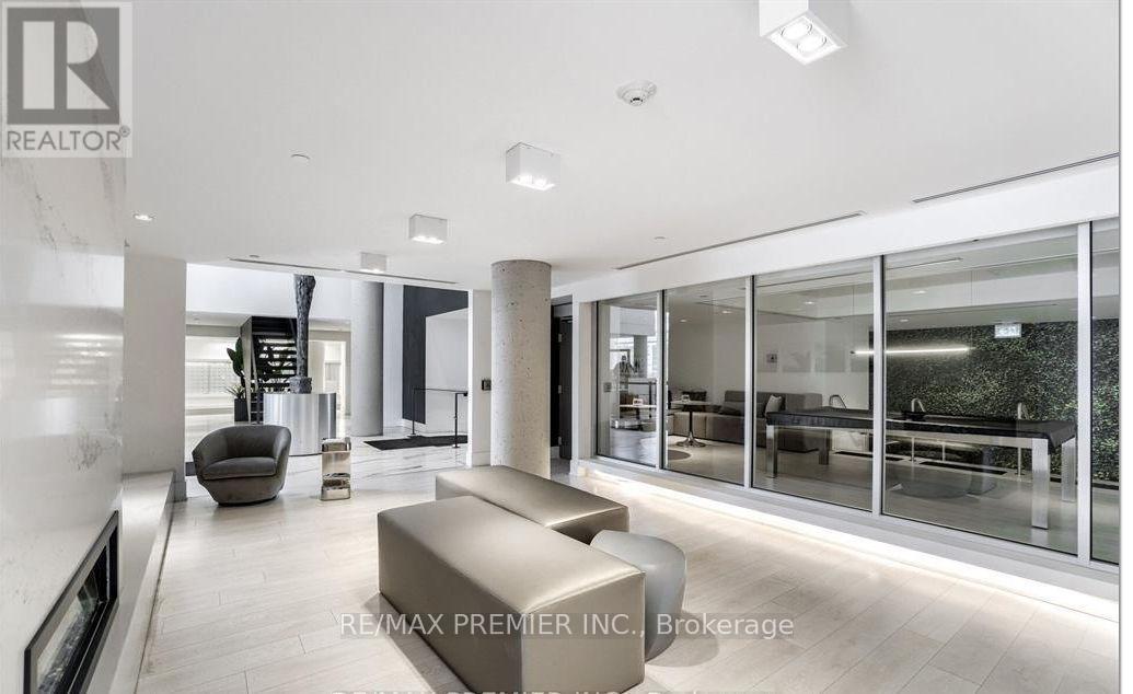 3606 - 2916 Highway 7, Vaughan, ON - Indoor Photo Showing Other Room