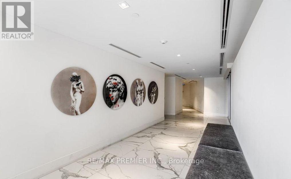 3606 - 2916 Highway 7, Vaughan, ON - Indoor Photo Showing Other Room