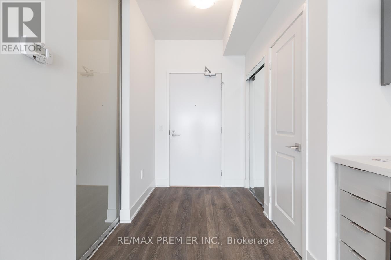 3606 - 2916 Highway 7, Vaughan, ON - Indoor Photo Showing Other Room