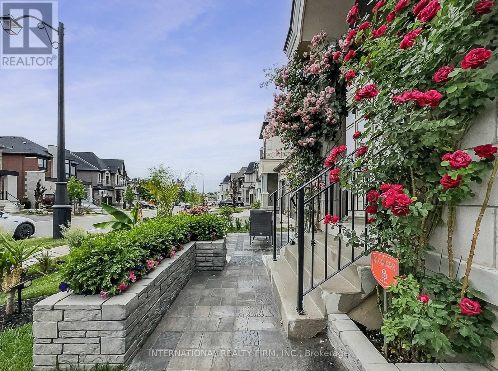 150 Cannes Avenue, Vaughan, ON - Outdoor