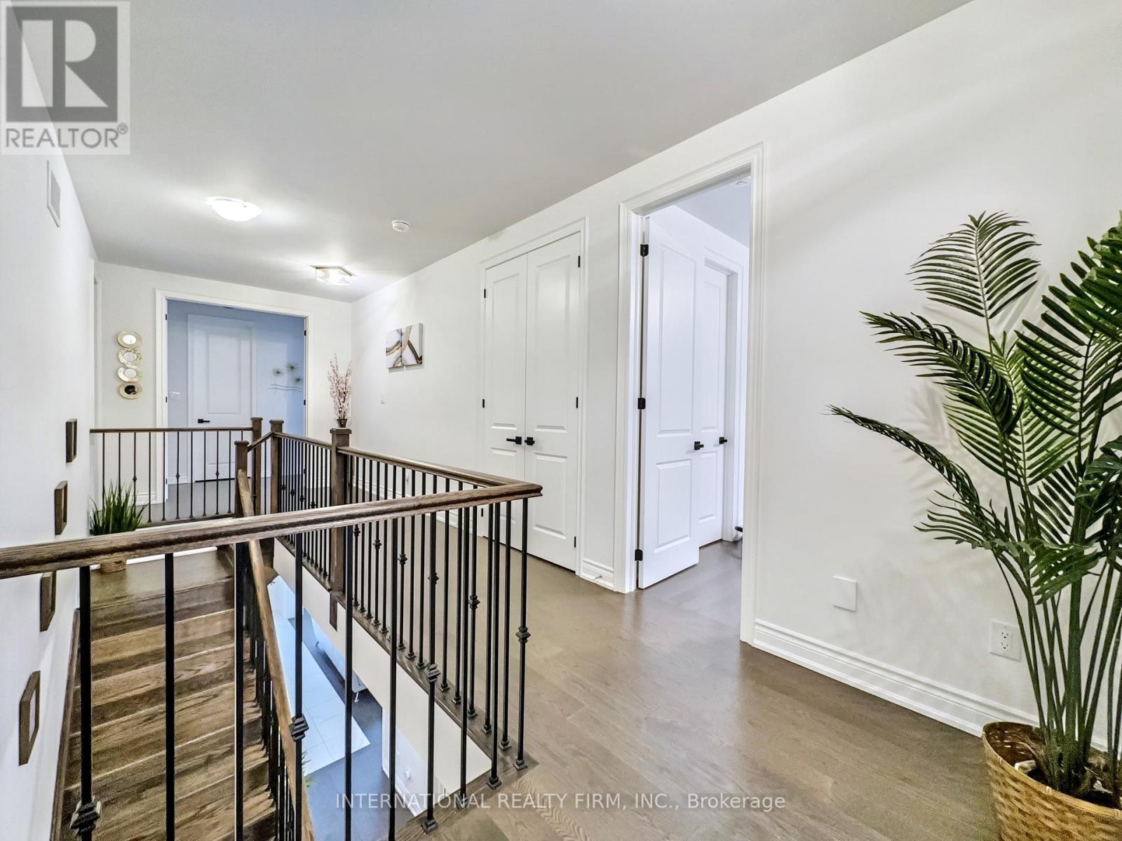 150 Cannes Avenue, Vaughan, ON - Indoor Photo Showing Other Room