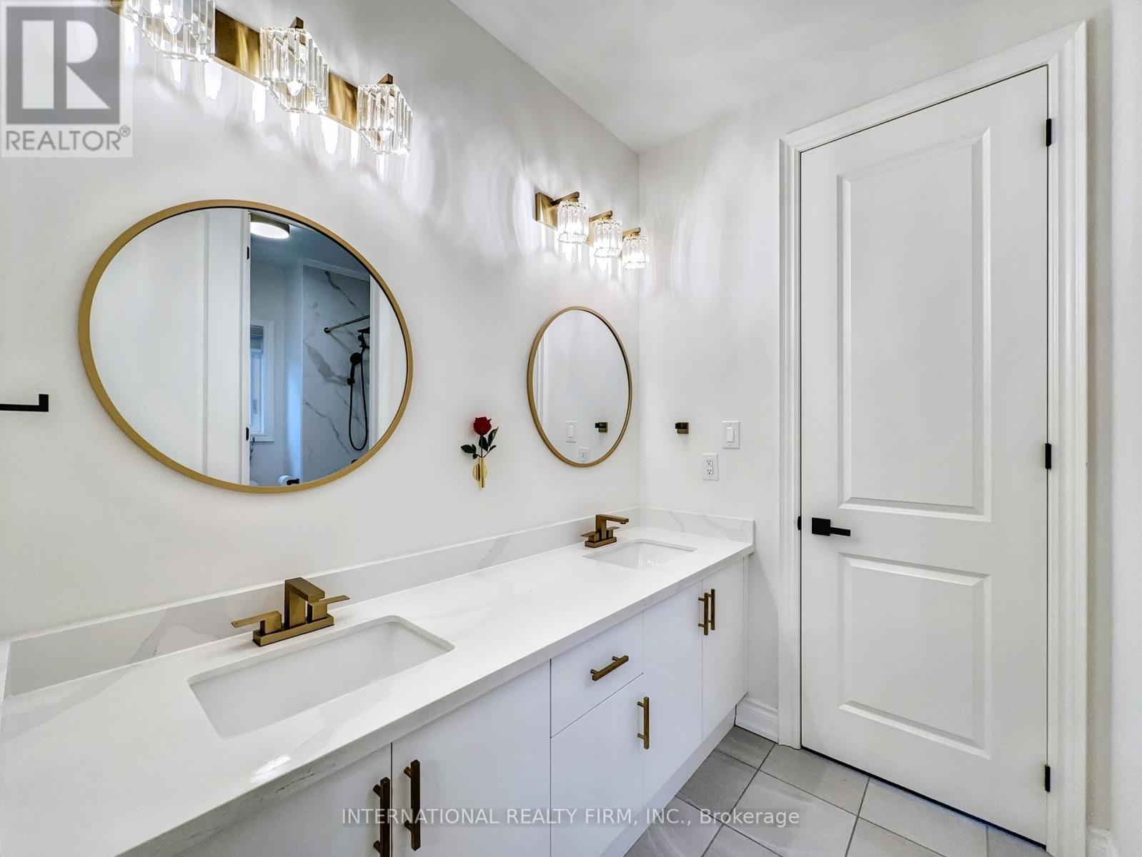 150 Cannes Avenue, Vaughan, ON - Indoor Photo Showing Bathroom