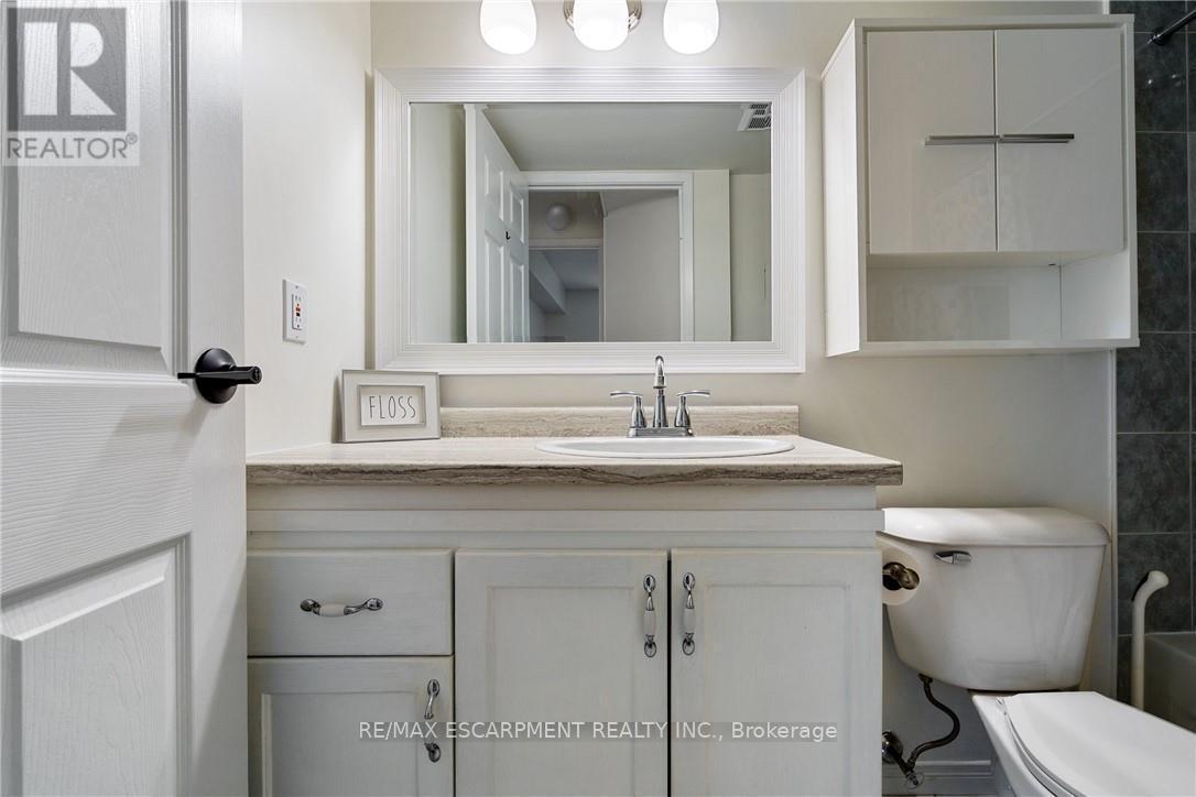 211 - 3499 Upper Middle Road, Burlington, ON