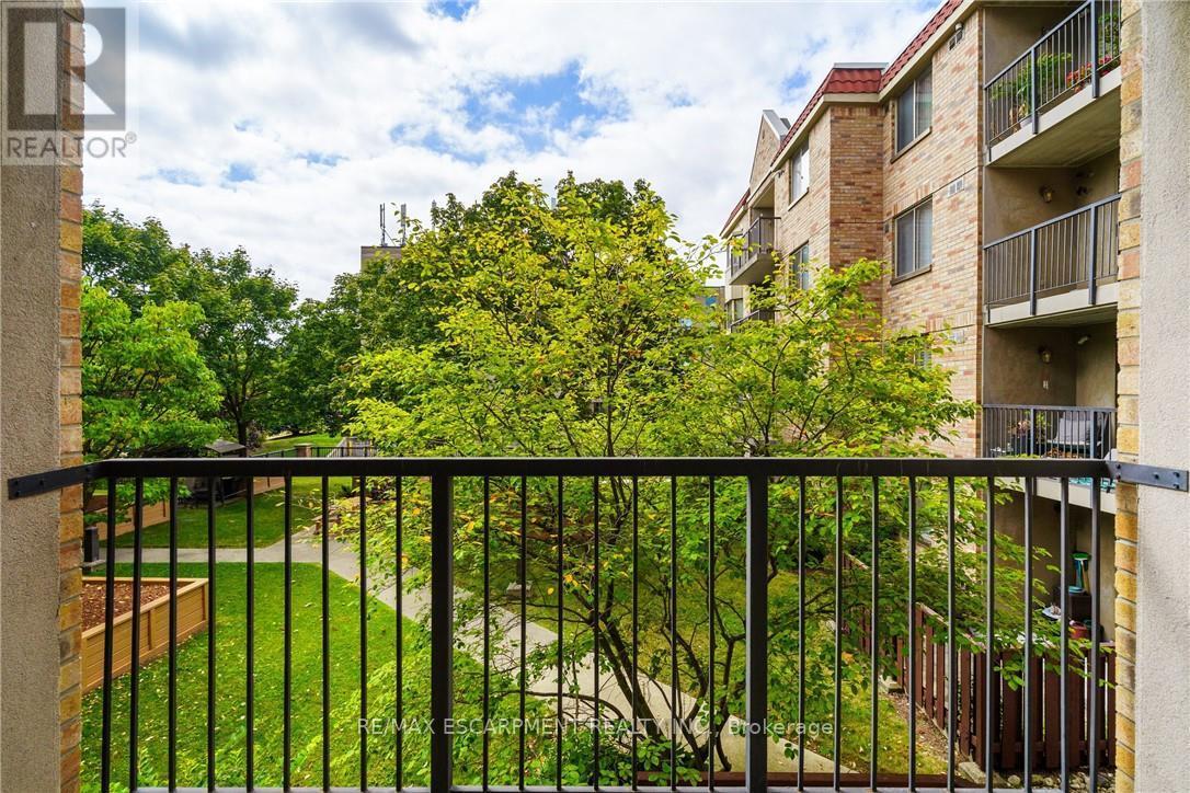 211 - 3499 Upper Middle Road, Burlington, ON