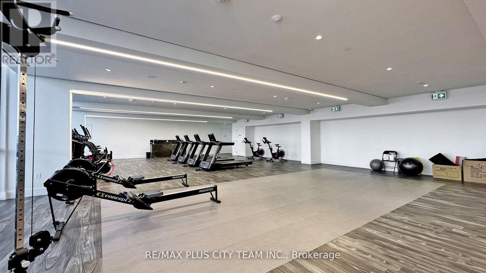 517 - 10 Gibbs Road, Toronto, ON - Indoor