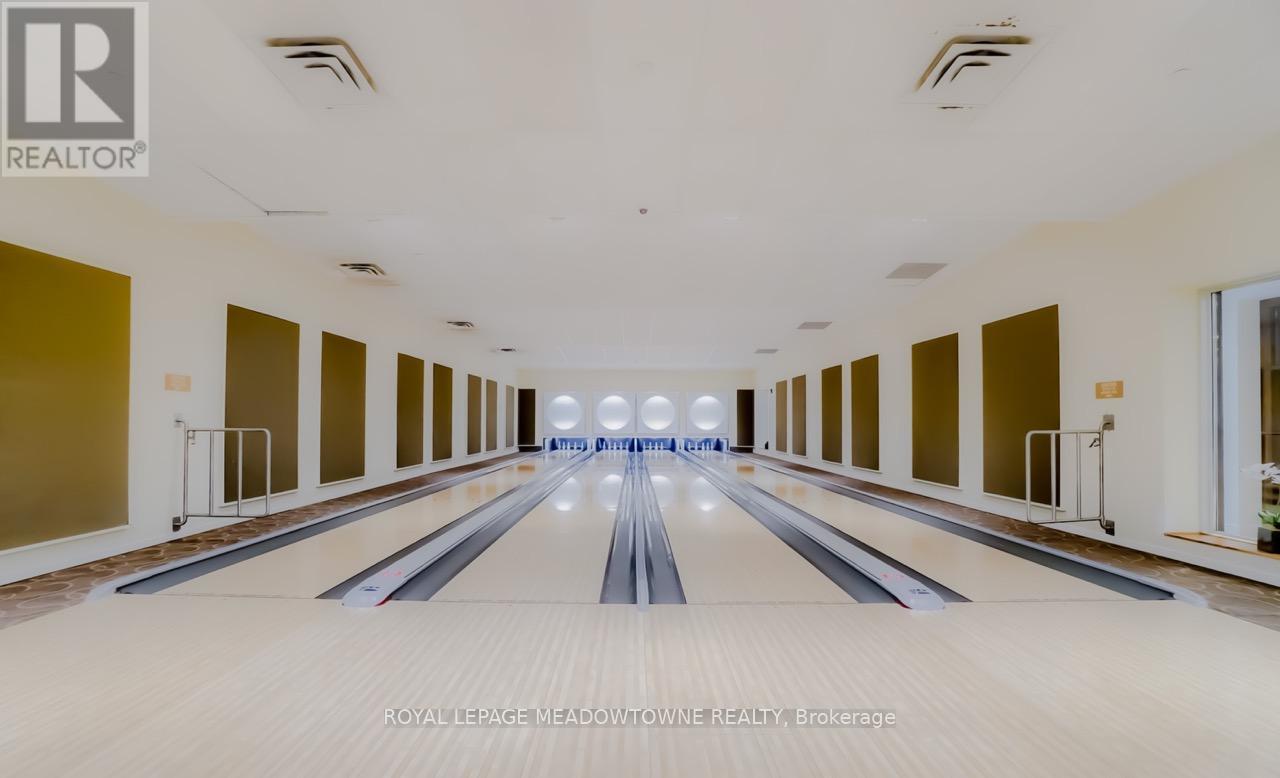 927 - 3888 Duke Of York Boulevard, Mississauga, ON - Indoor Photo Showing Other Room