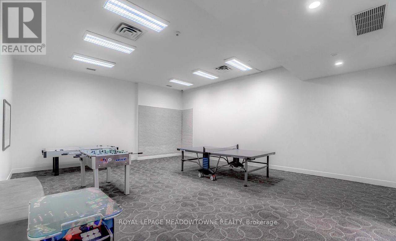 927 - 3888 Duke Of York Boulevard, Mississauga, ON - Indoor Photo Showing Other Room